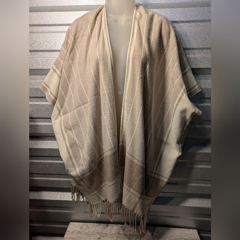 LOFT Beige and Cream Tunic with Fringe Size Xs